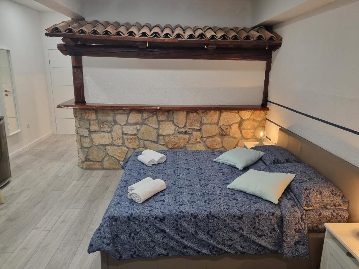 Rooms And Apartment Feral Rovinj Luaran gambar