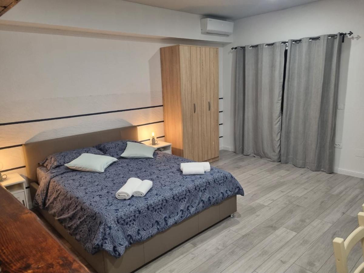 Rooms And Apartment Feral Rovinj Luaran gambar