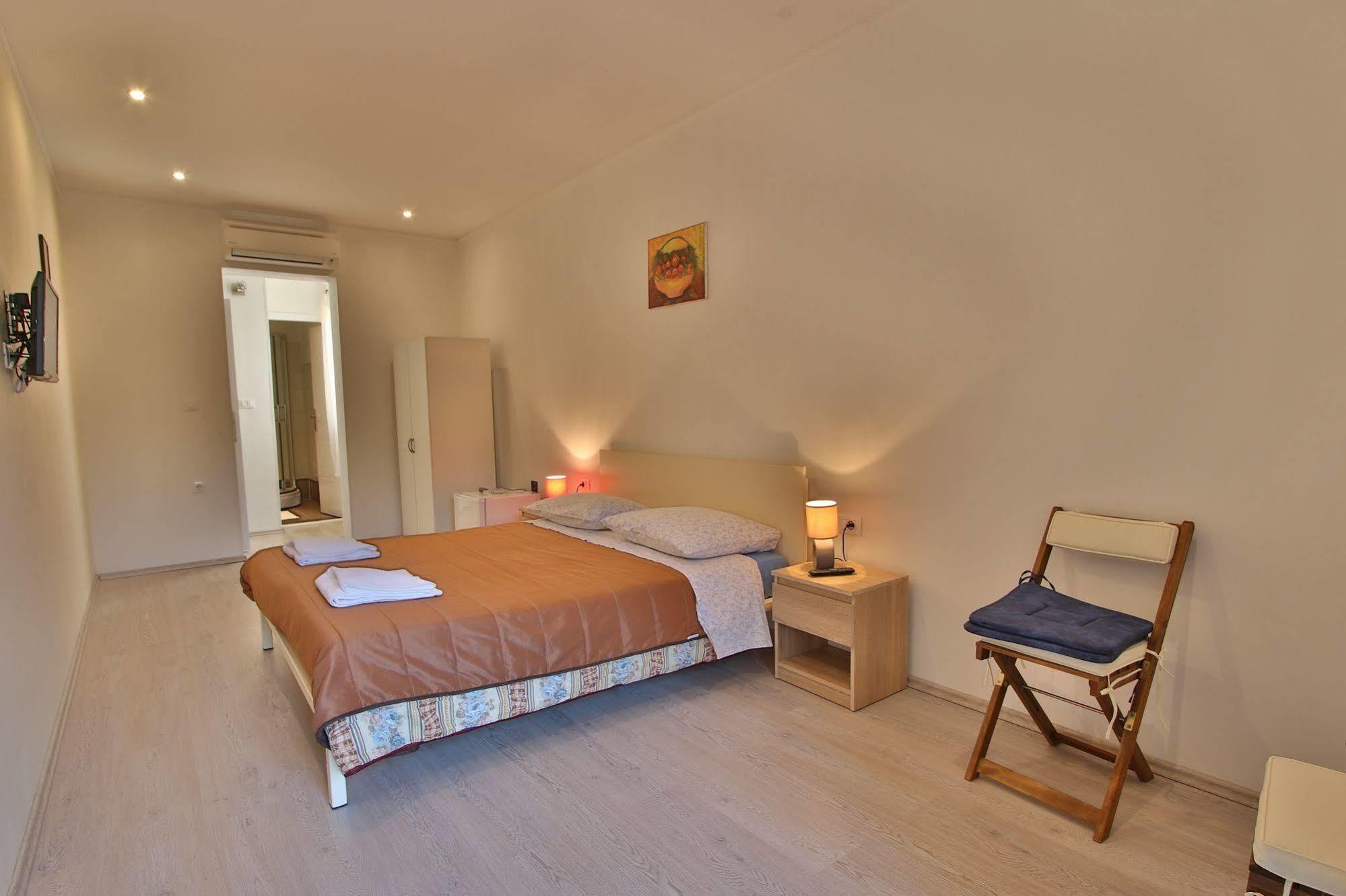 Rooms And Apartment Feral Rovinj Luaran gambar