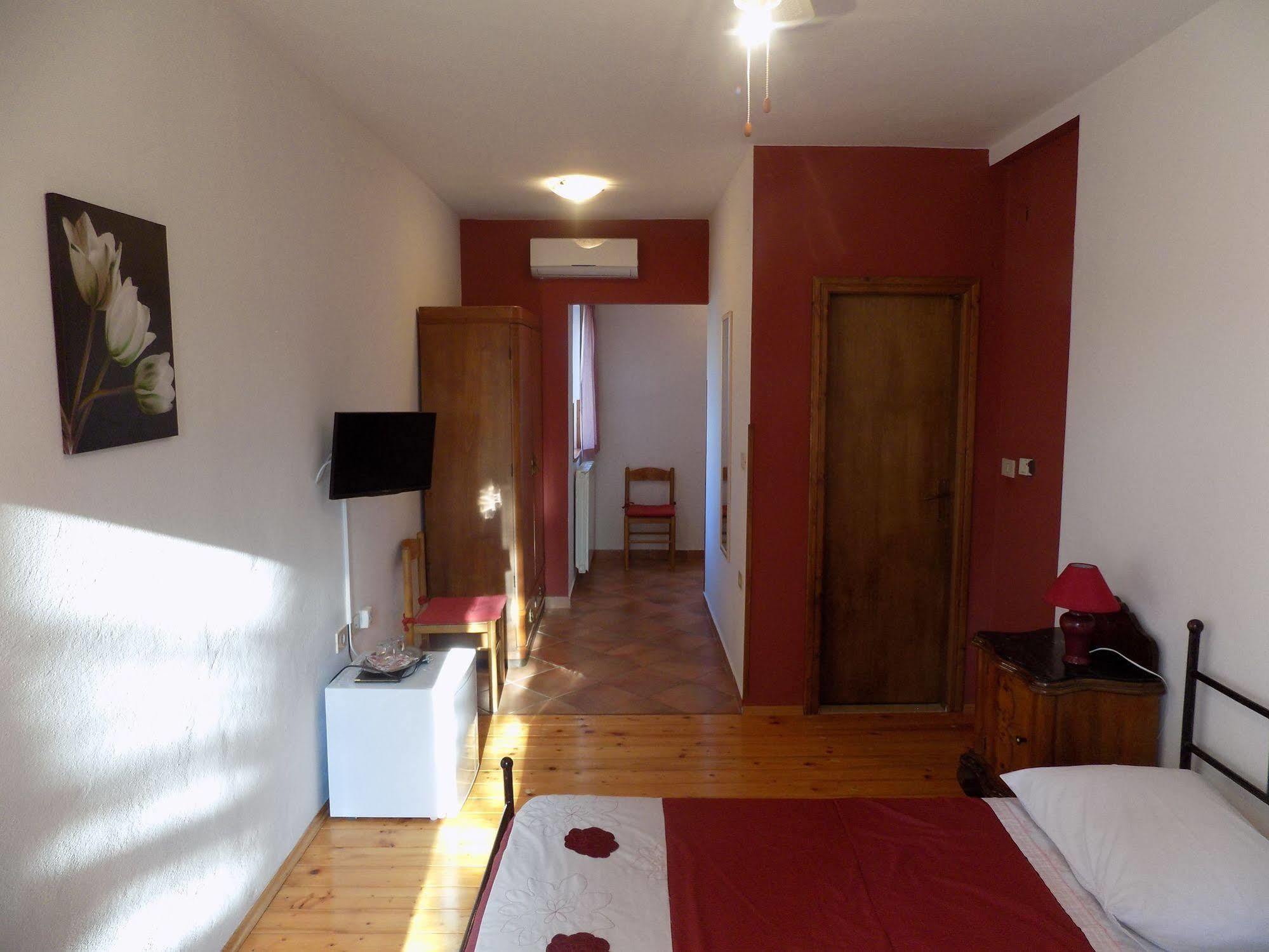 Rooms And Apartment Feral Rovinj Luaran gambar