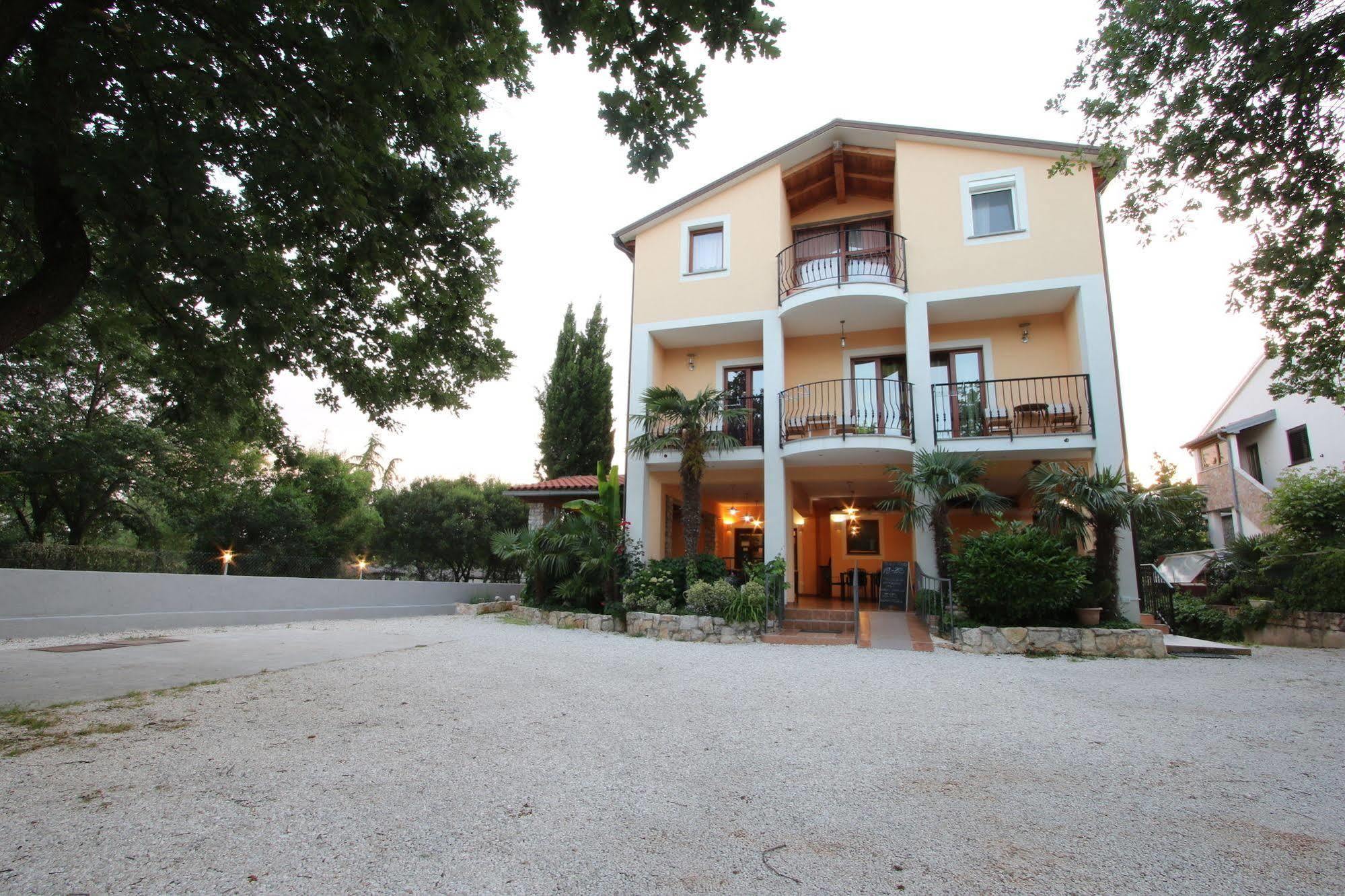 Rooms And Apartment Feral Rovinj Luaran gambar